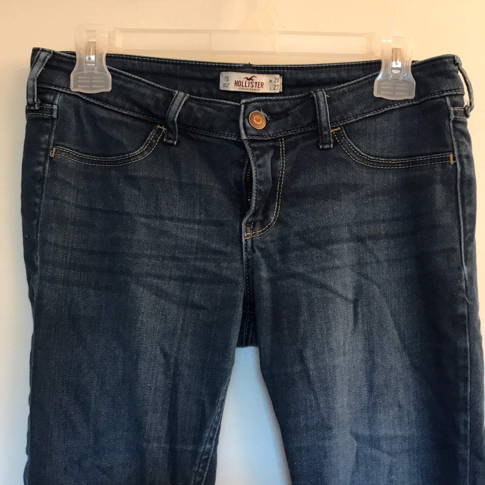 Hollister skinny jeans.